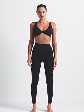 Nike Skims matte high waisted leggings